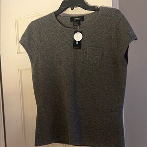 Express Cashmere Charcoal Gray cap Sleeve crew neck Women's Tee